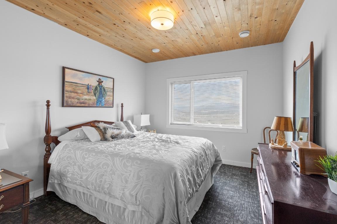 









3938


Cimarron

Drive,
Kelowna,




BC
V1X 8E4

