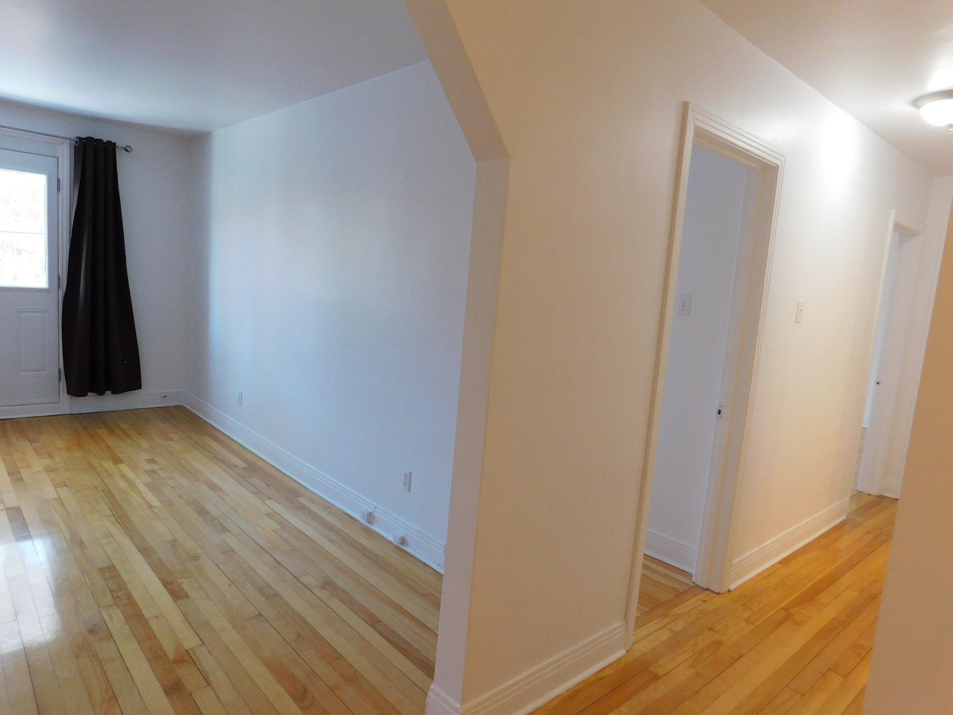 









5985


Rue Souart

, 9,
Montréal (Côte-des-Neiges/Notre-Dame-de-Grâce),




QC
H3S2E9

