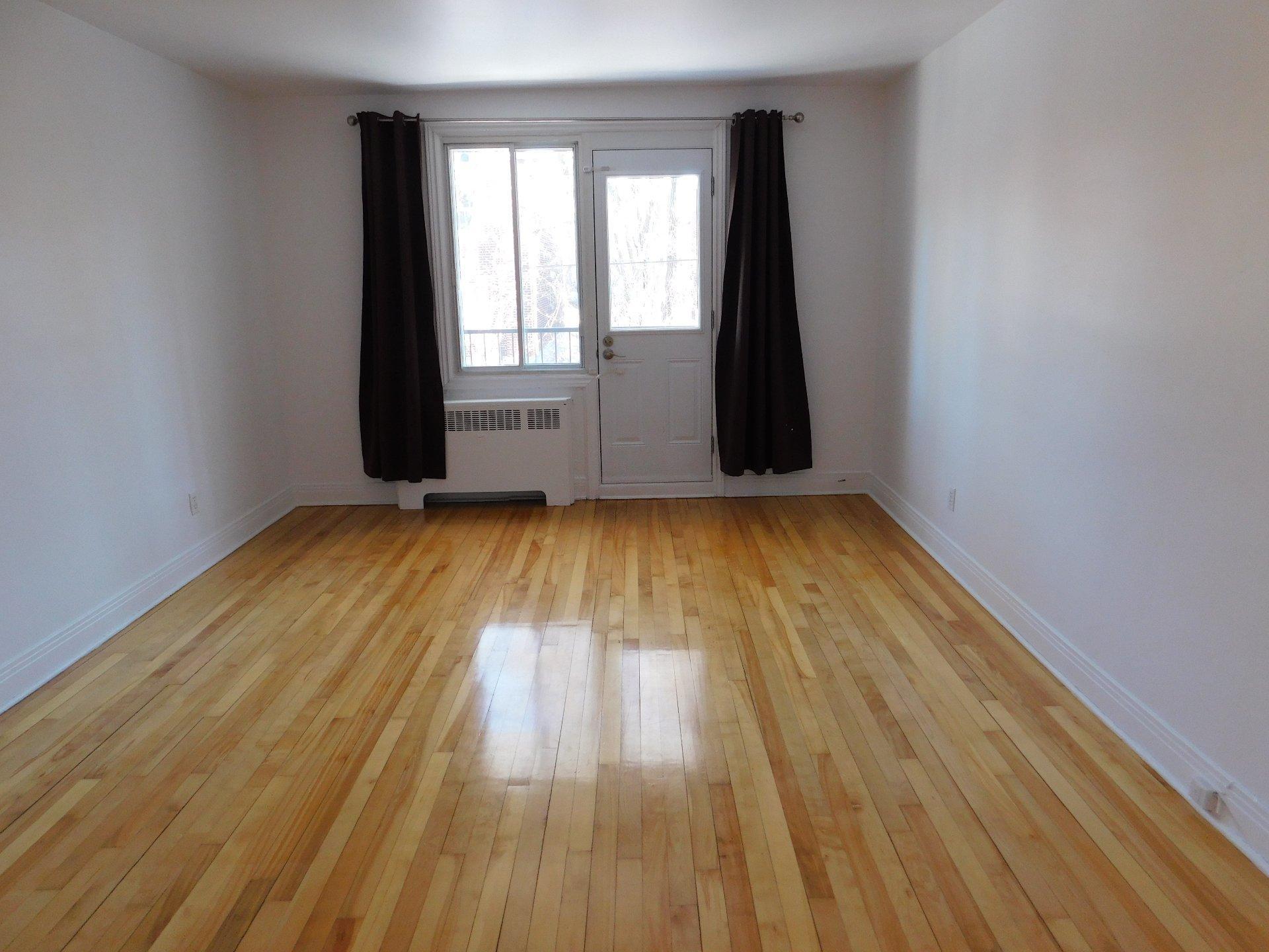 









5985


Rue Souart

, 9,
Montréal (Côte-des-Neiges/Notre-Dame-de-Grâce),




QC
H3S2E9

