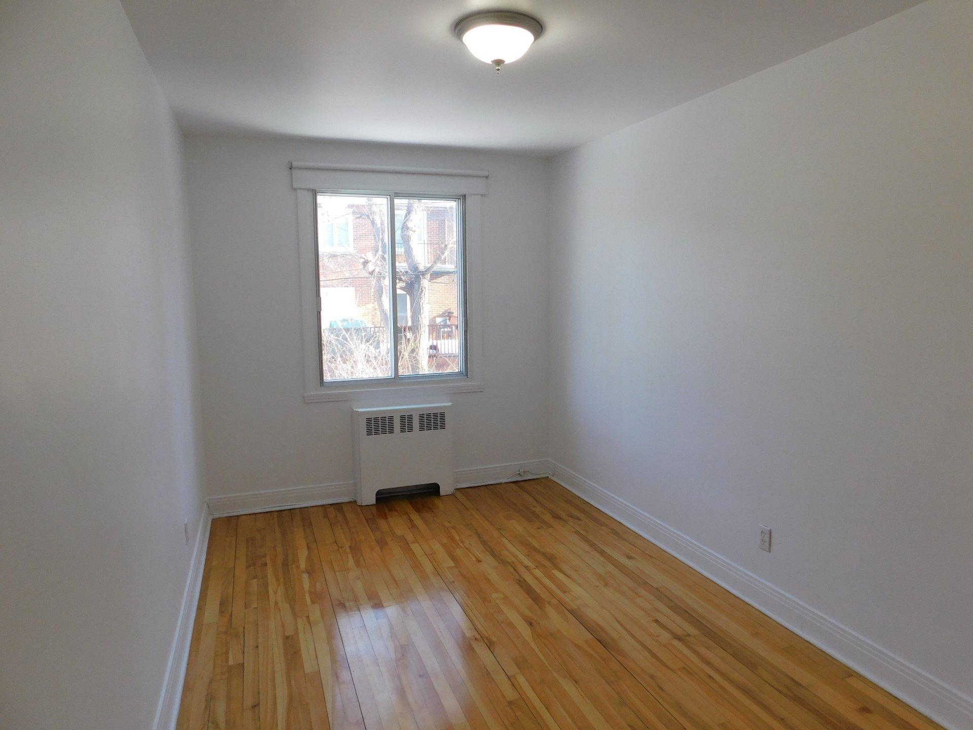 









5985


Rue Souart

, 9,
Montréal (Côte-des-Neiges/Notre-Dame-de-Grâce),




QC
H3S2E9

