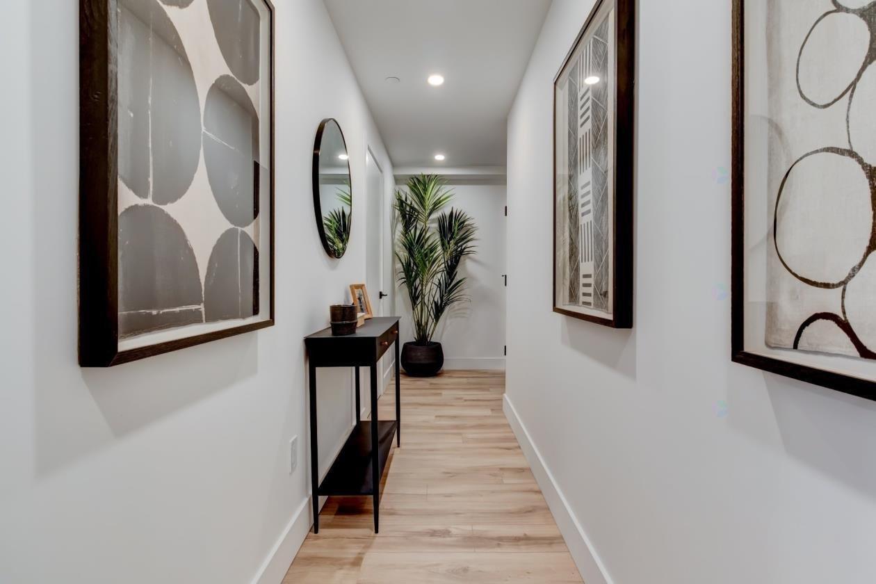 









1180


Rue De Bleury

, 1907,
Montréal (Ville-Marie),




QC
H3B0H2

