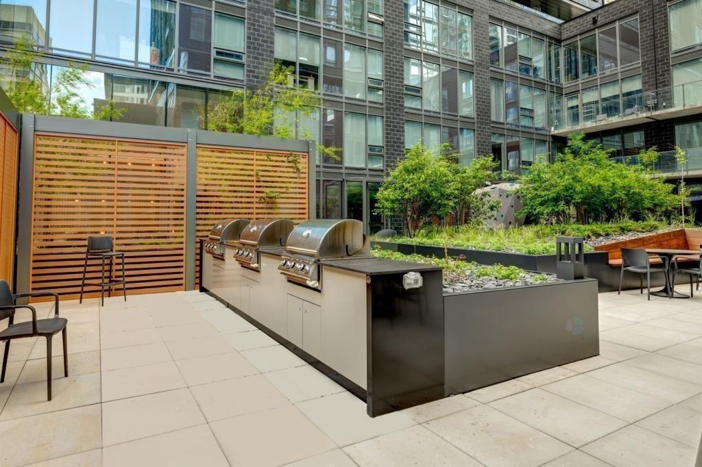 









1180


Rue De Bleury

, 1907,
Montréal (Ville-Marie),




QC
H3B0H2

