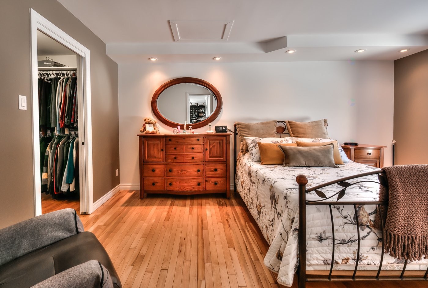 









421


Ch. de la Grande-Ligne

,
Racine,




QC
J0E1Y0

