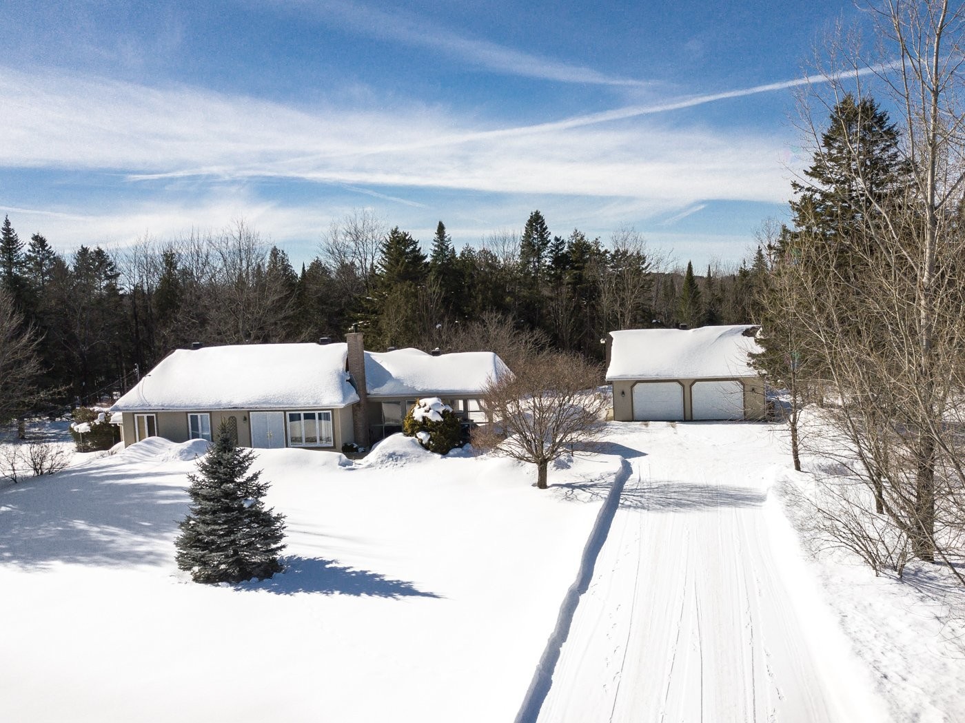 









421


Ch. de la Grande-Ligne

,
Racine,




QC
J0E1Y0

