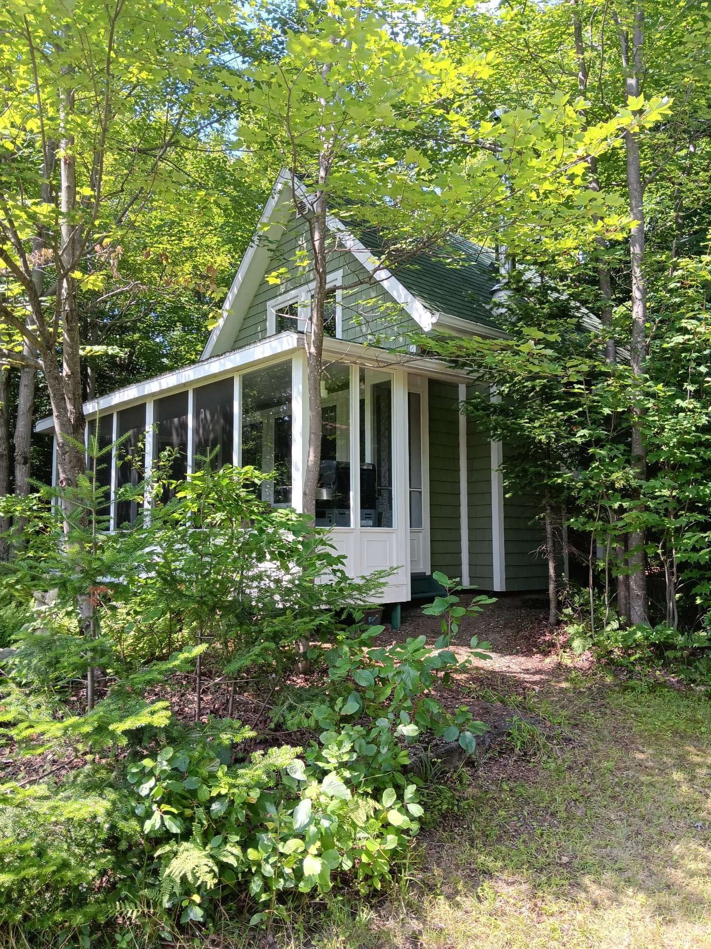 









421


Ch. de la Grande-Ligne

,
Racine,




QC
J0E1Y0

