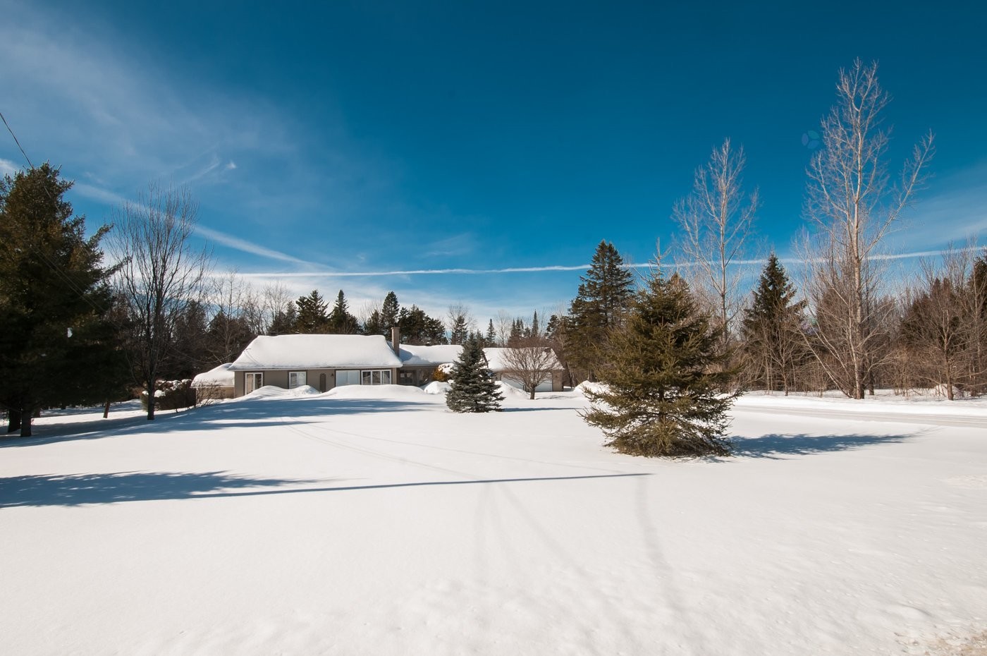 









421


Ch. de la Grande-Ligne

,
Racine,




QC
J0E1Y0

