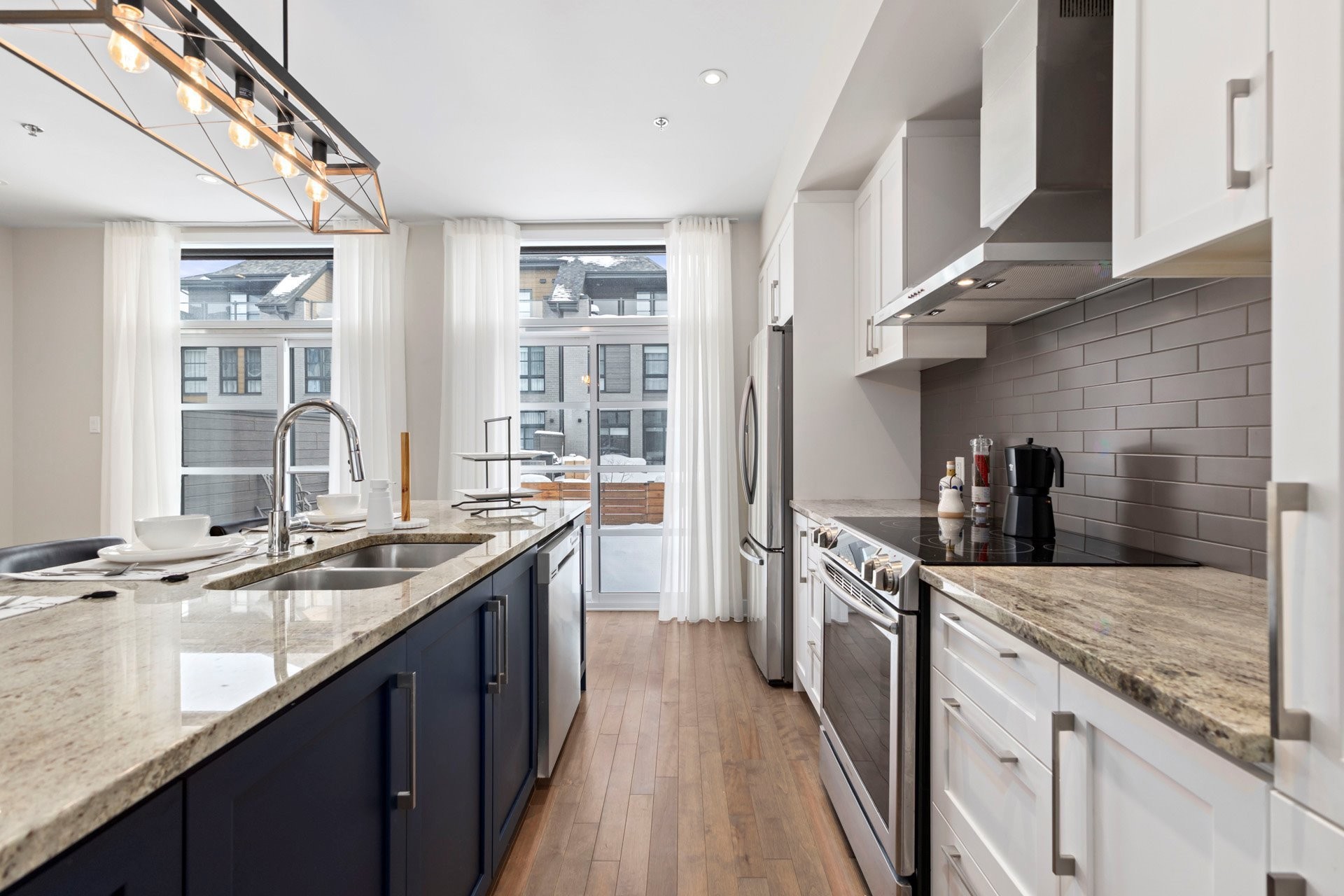 









616


Rue Frédéric-Back

,
Sainte-Anne-de-Bellevue,




QC
H9X0B8

