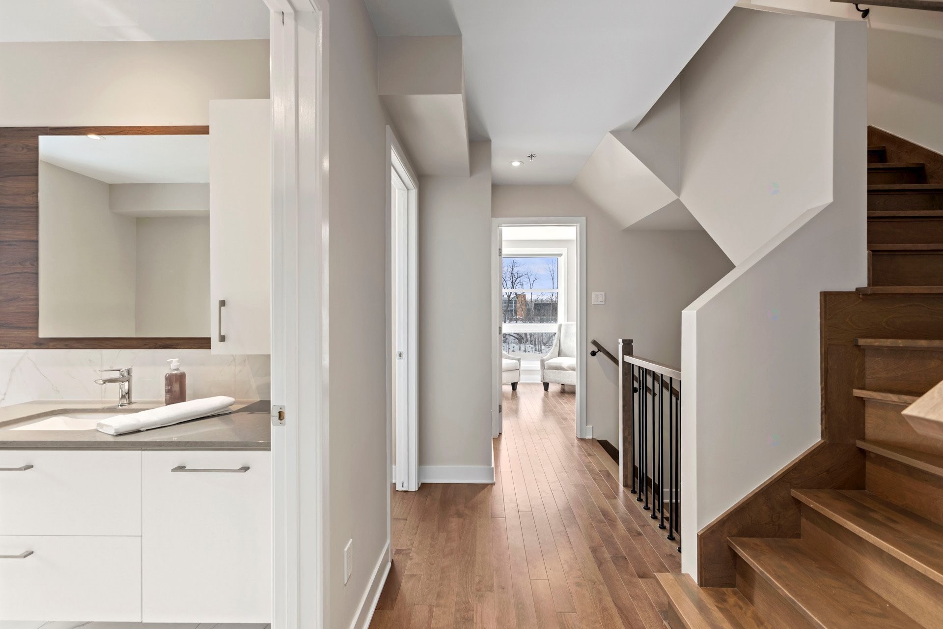 









616


Rue Frédéric-Back

,
Sainte-Anne-de-Bellevue,




QC
H9X0B8

