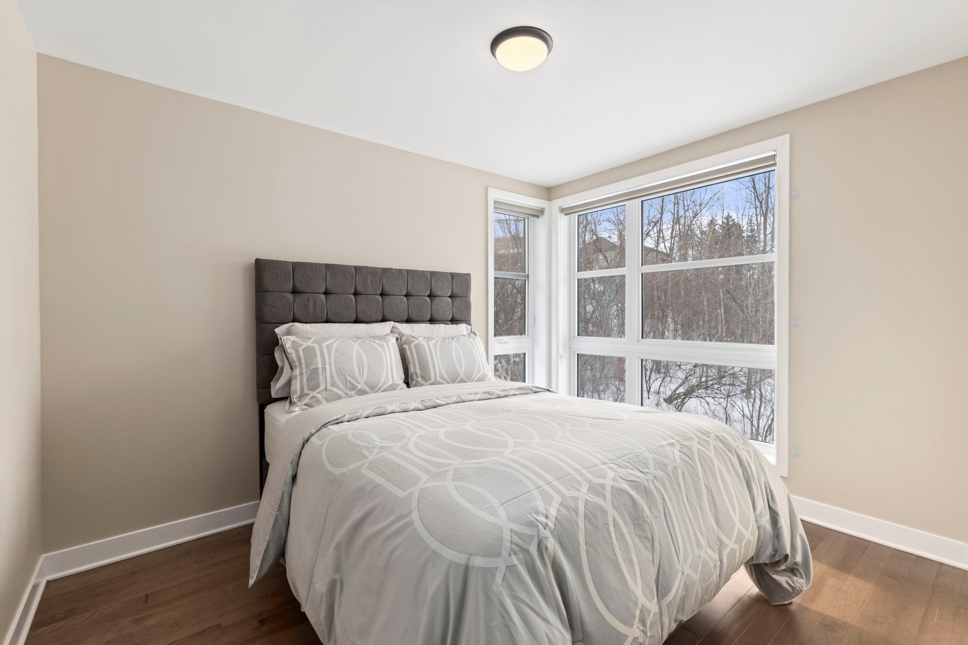 









616


Rue Frédéric-Back

,
Sainte-Anne-de-Bellevue,




QC
H9X0B8

