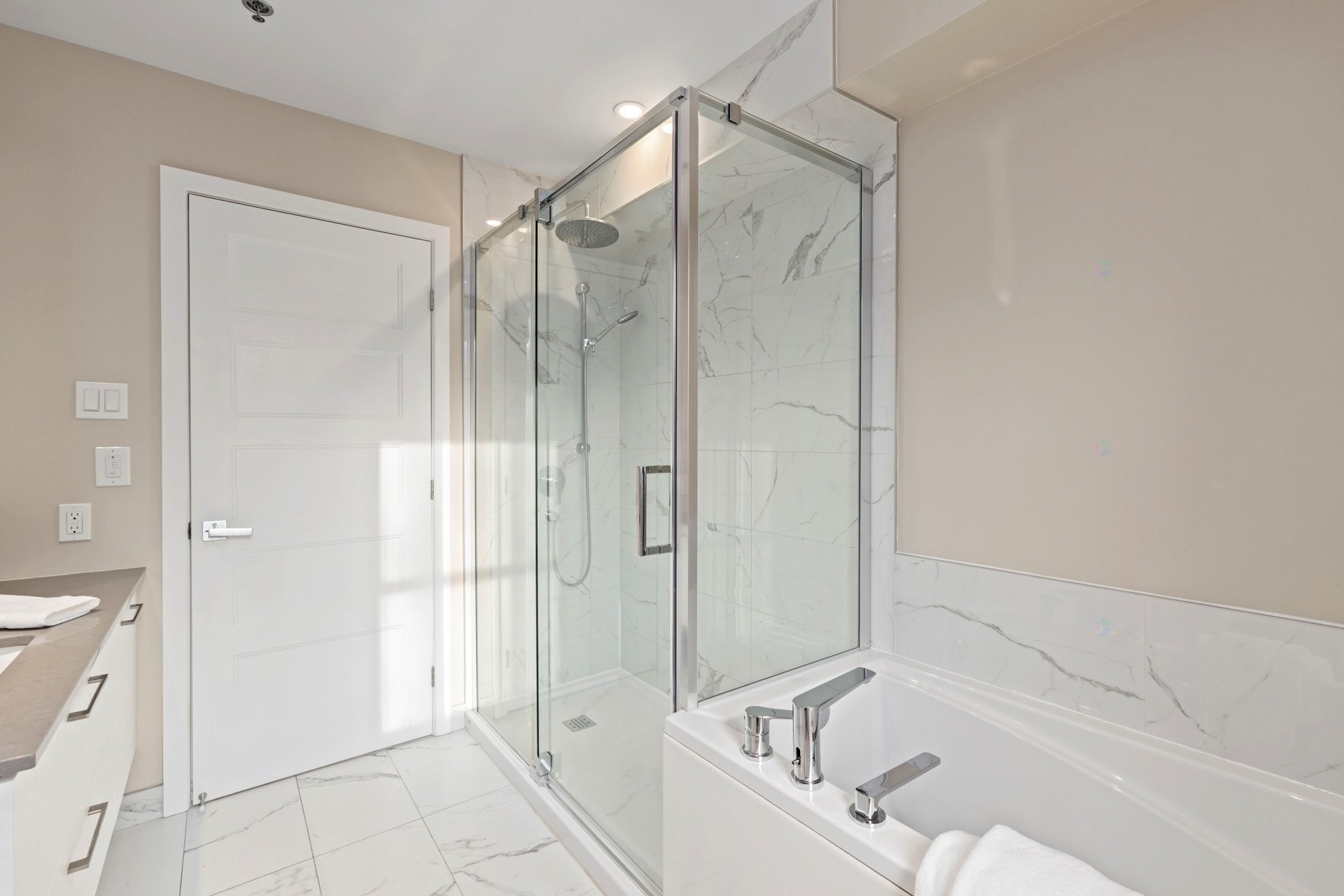 









616


Rue Frédéric-Back

,
Sainte-Anne-de-Bellevue,




QC
H9X0B8

