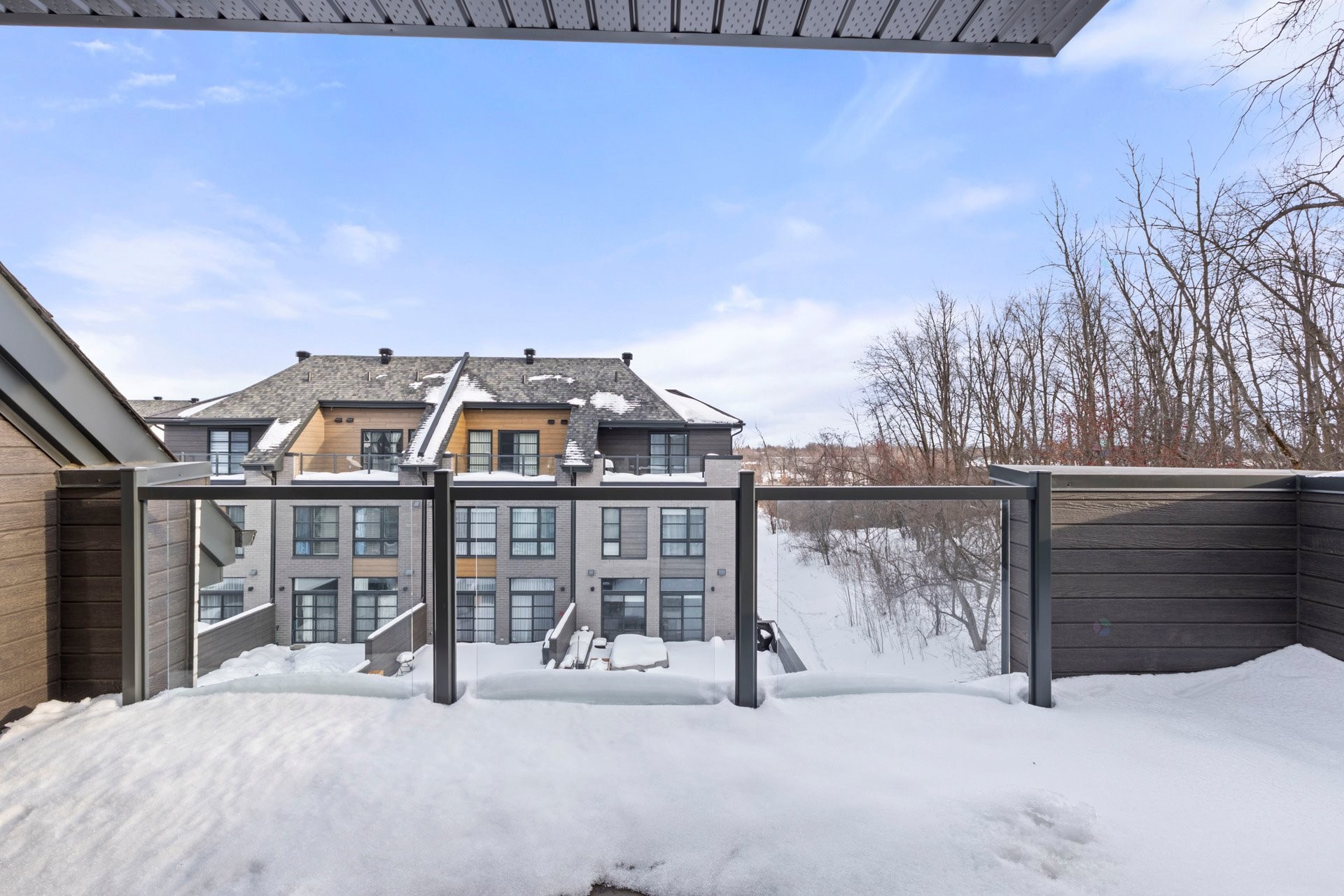 









616


Rue Frédéric-Back

,
Sainte-Anne-de-Bellevue,




QC
H9X0B8

