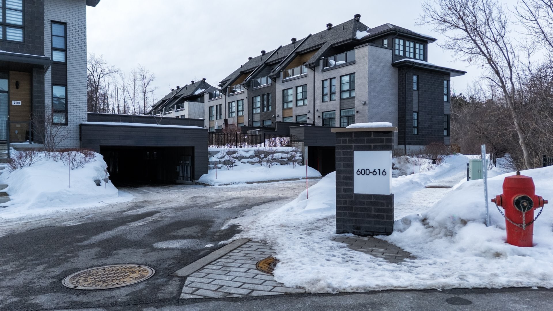 









616


Rue Frédéric-Back

,
Sainte-Anne-de-Bellevue,




QC
H9X0B8

