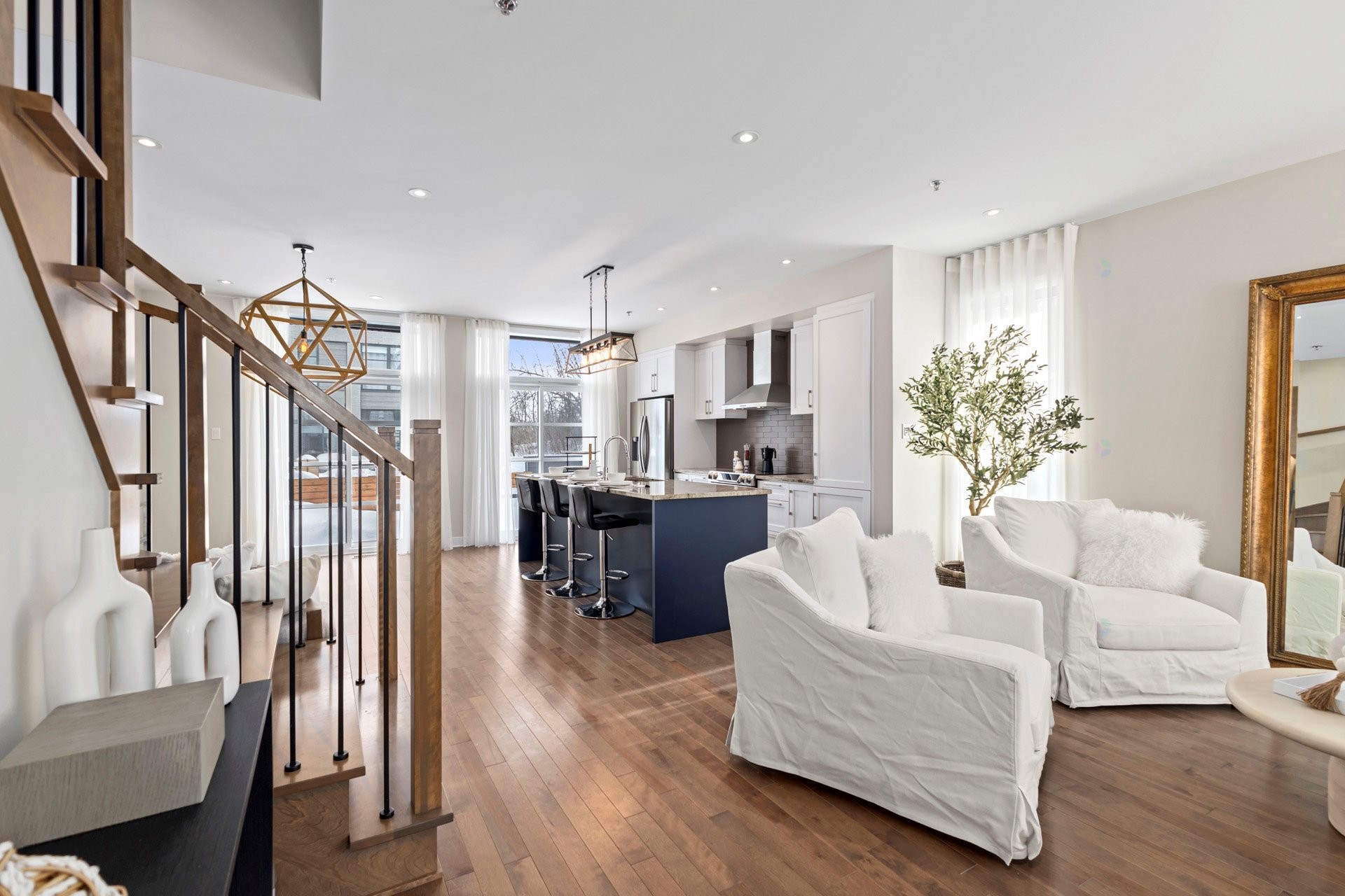 









616


Rue Frédéric-Back

,
Sainte-Anne-de-Bellevue,




QC
H9X0B8

