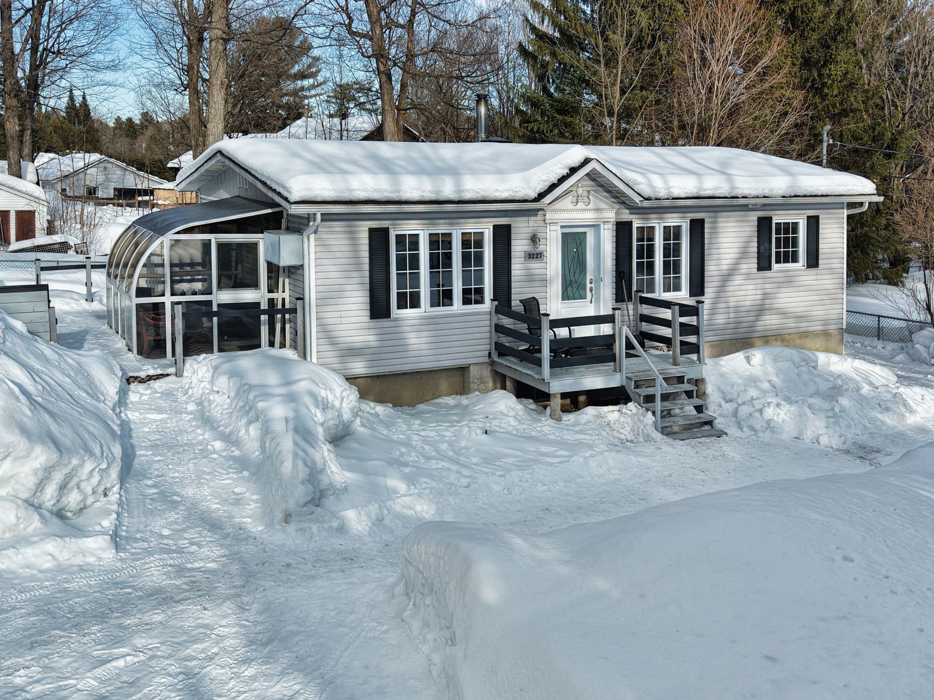 









3227


Rue Olympia

,
Sainte-Julienne,




QC
J0K2T0

