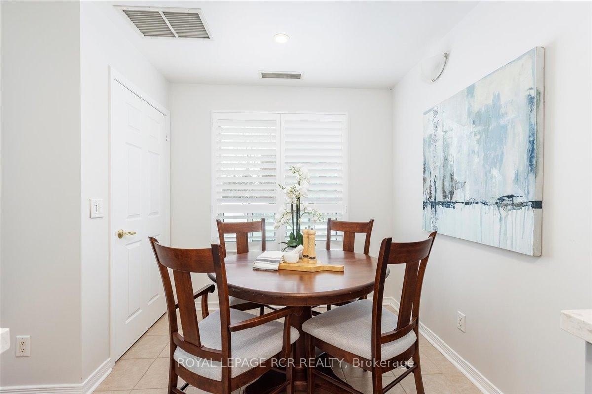 









35


Via Rosedale

Way, 113,
Brampton,




ON
L6R 3J9

