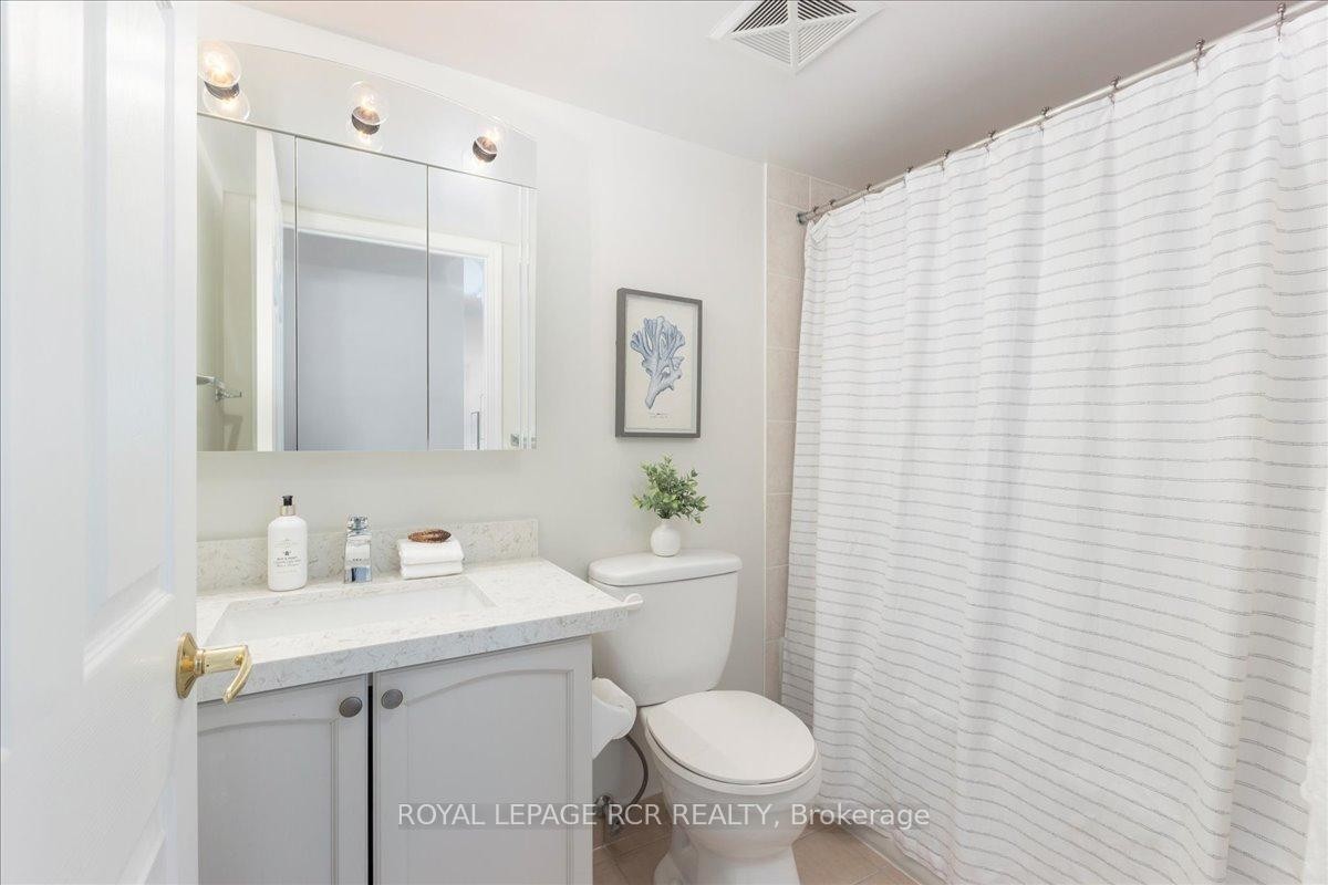 









35


Via Rosedale

Way, 113,
Brampton,




ON
L6R 3J9

