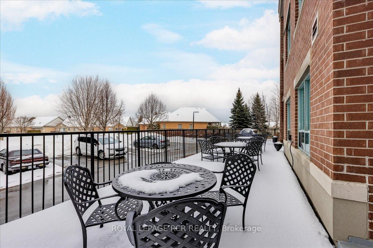 









35


Via Rosedale

Way, 113,
Brampton,




ON
L6R 3J9

