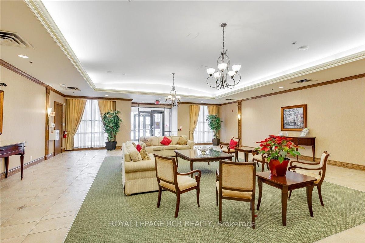 









35


Via Rosedale

Way, 113,
Brampton,




ON
L6R 3J9

