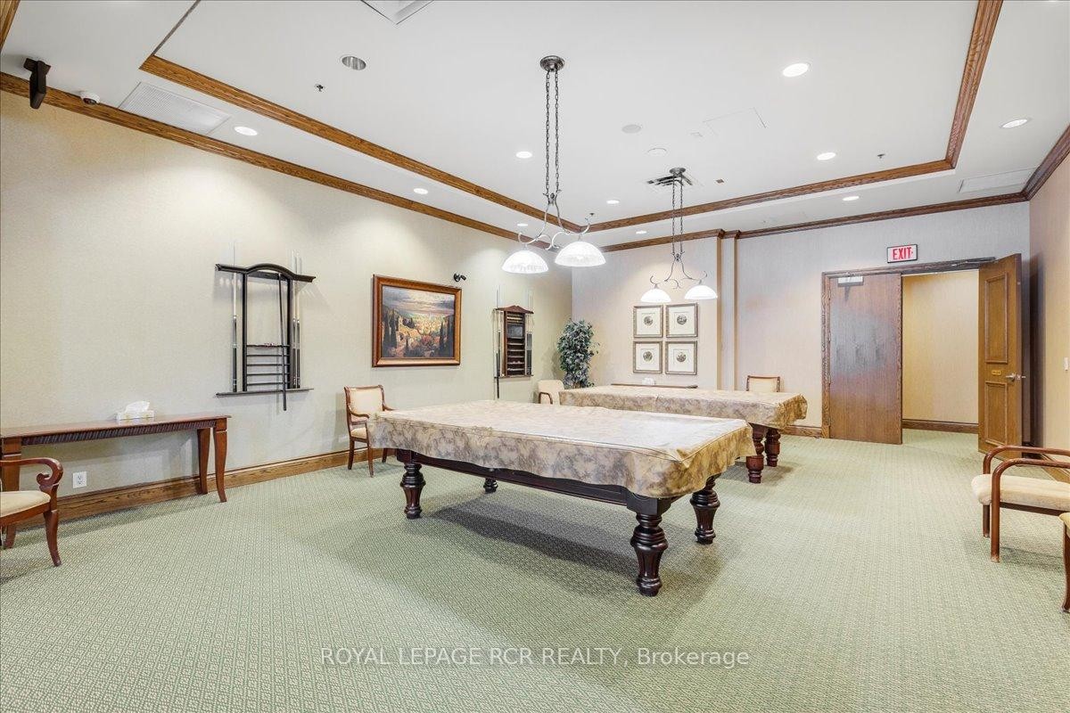 









35


Via Rosedale

Way, 113,
Brampton,




ON
L6R 3J9

