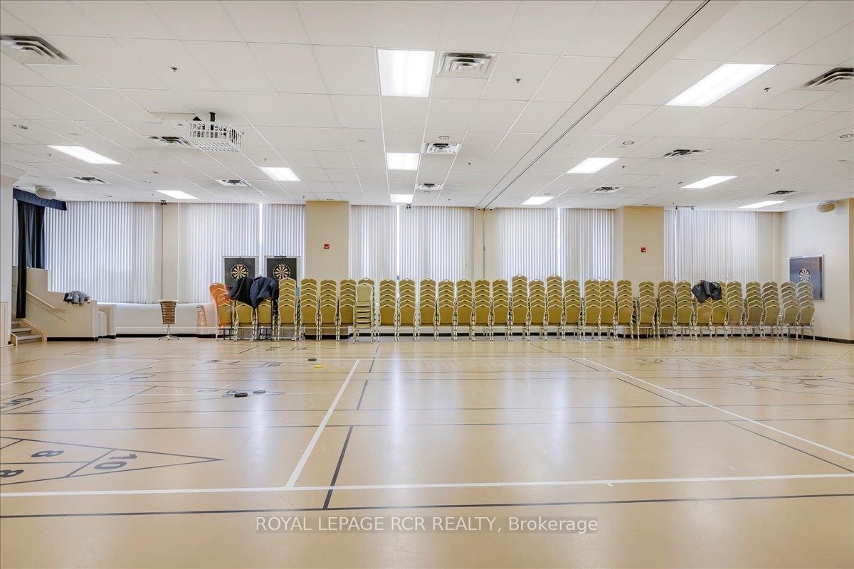 









35


Via Rosedale

Way, 113,
Brampton,




ON
L6R 3J9

