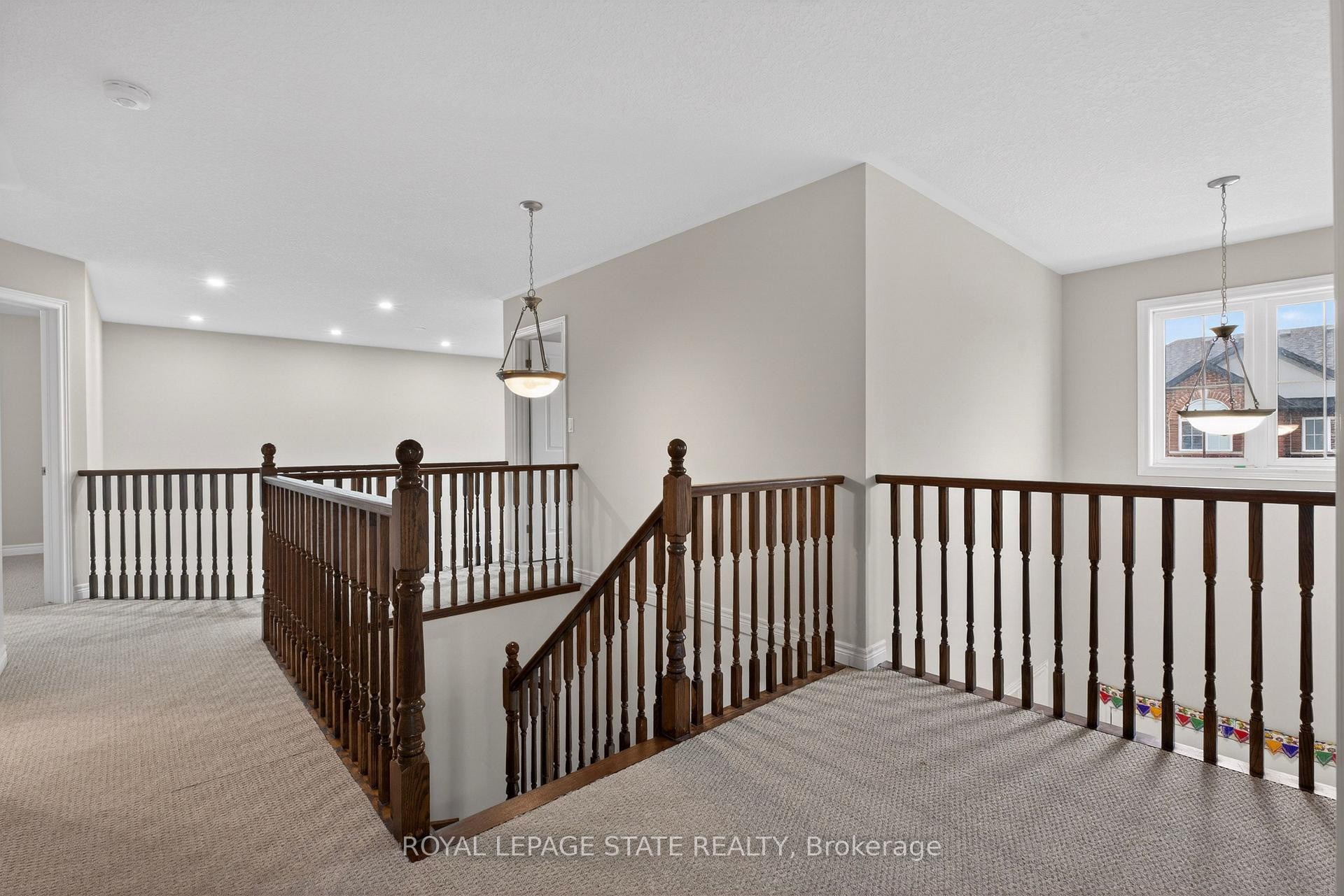 









79


Dolomiti

Court,
Hamilton,




ON
L0R 1P0

