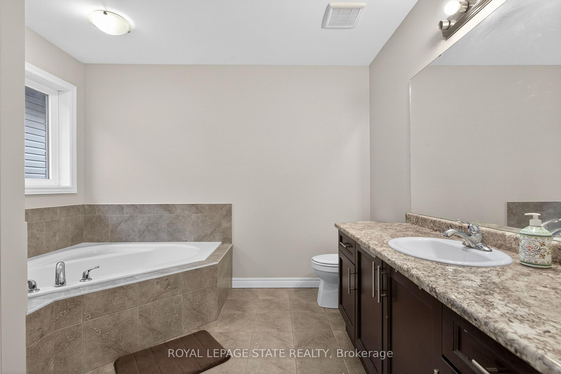 









79


Dolomiti

Court,
Hamilton,




ON
L0R 1P0

