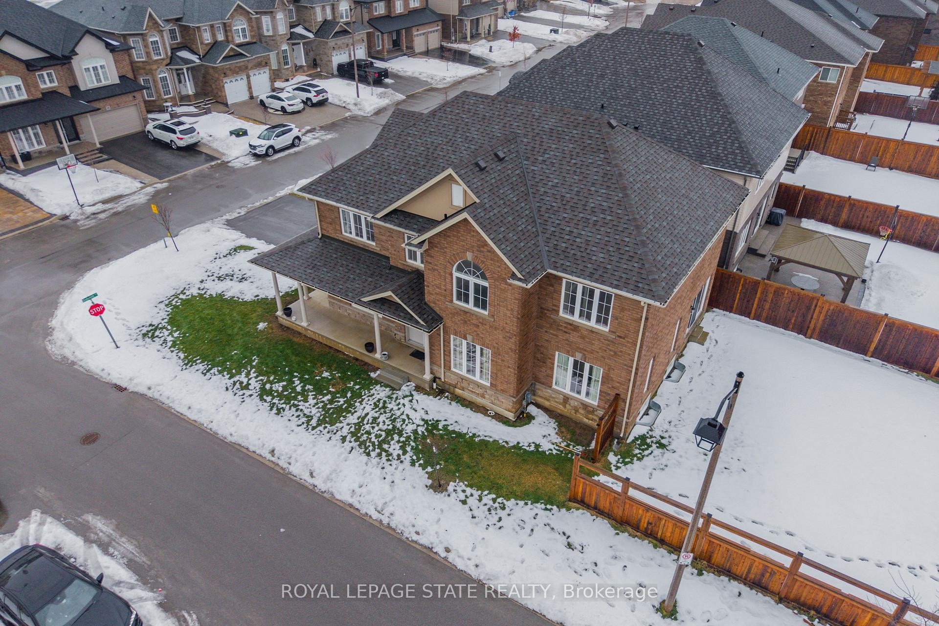 









79


Dolomiti

Court,
Hamilton,




ON
L0R 1P0

