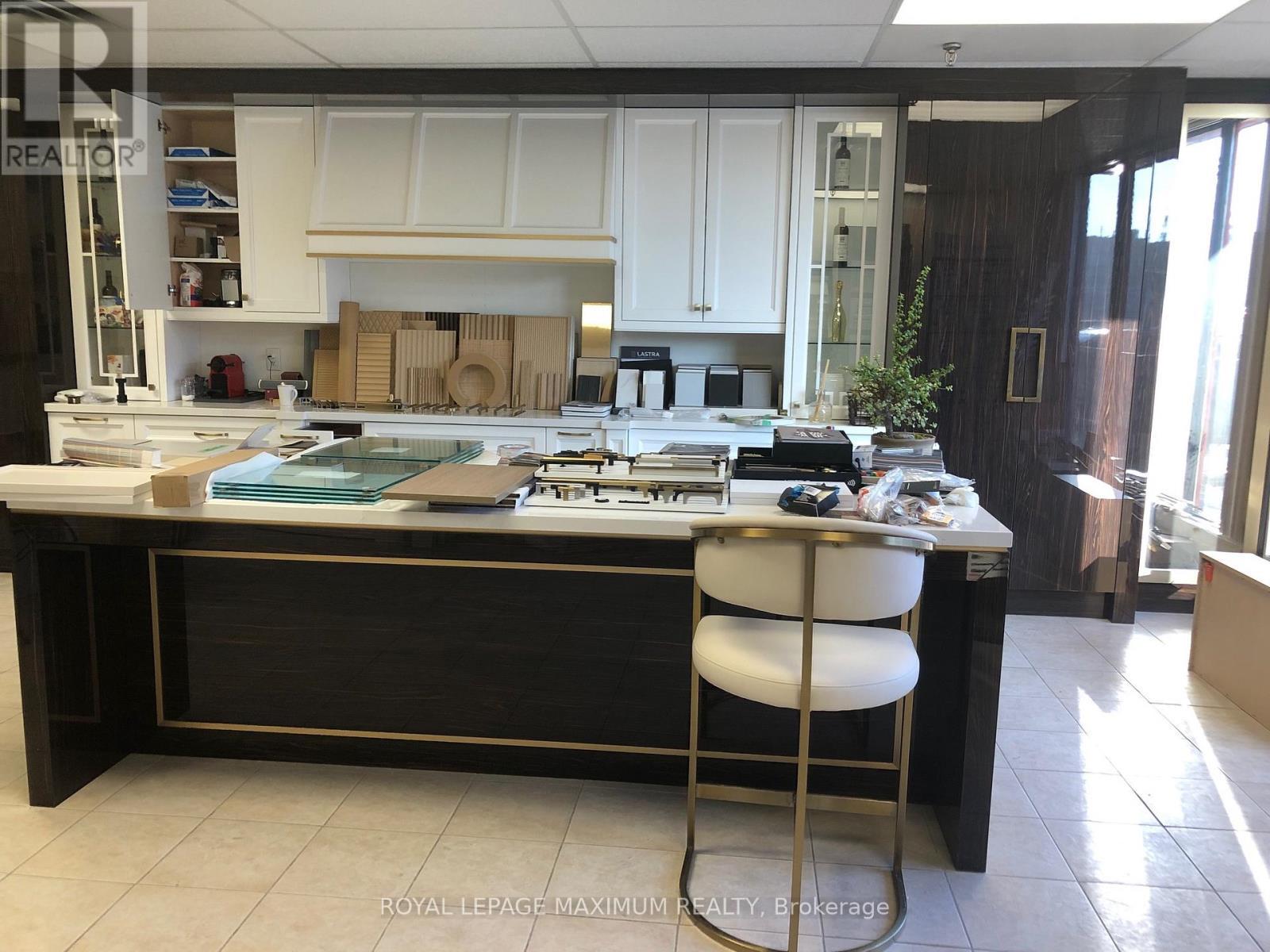 












4 (MAIN) - 53 WOODSTREAM BOULEVARD

,
Vaughan,




Ontario
L4L7V8

