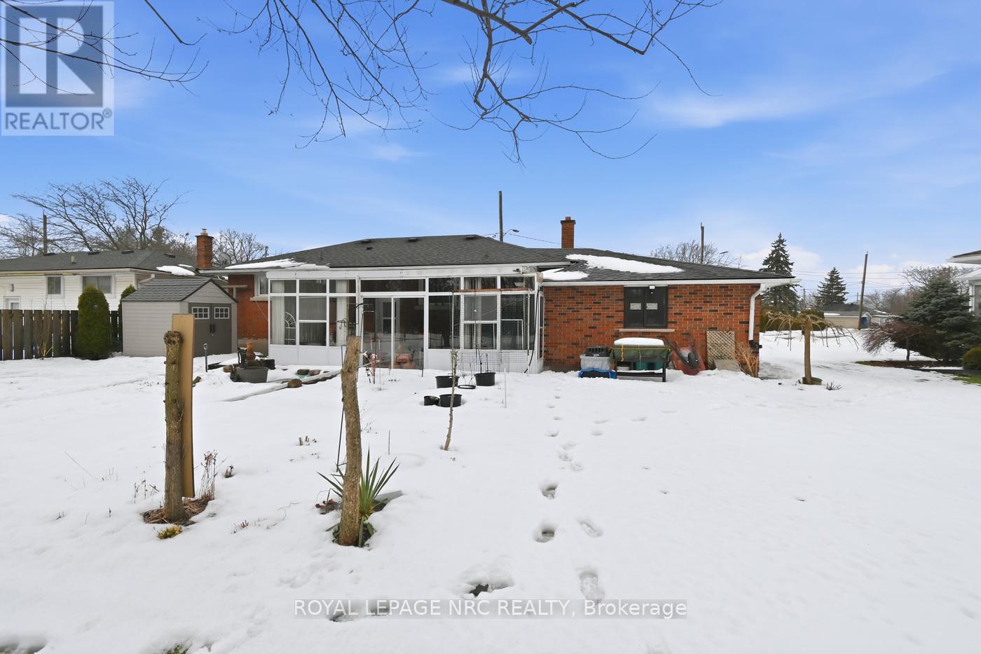 












14 TERRACE AVENUE

,
Welland (Broadway),




Ontario
L3C2C4

