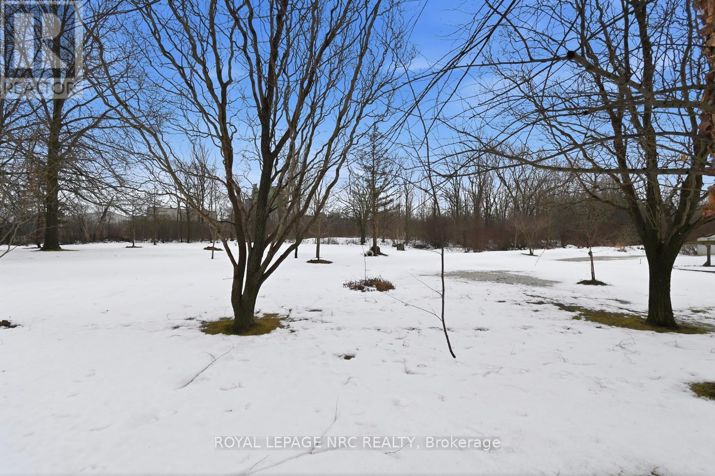 












14 TERRACE AVENUE

,
Welland (Broadway),




Ontario
L3C2C4

