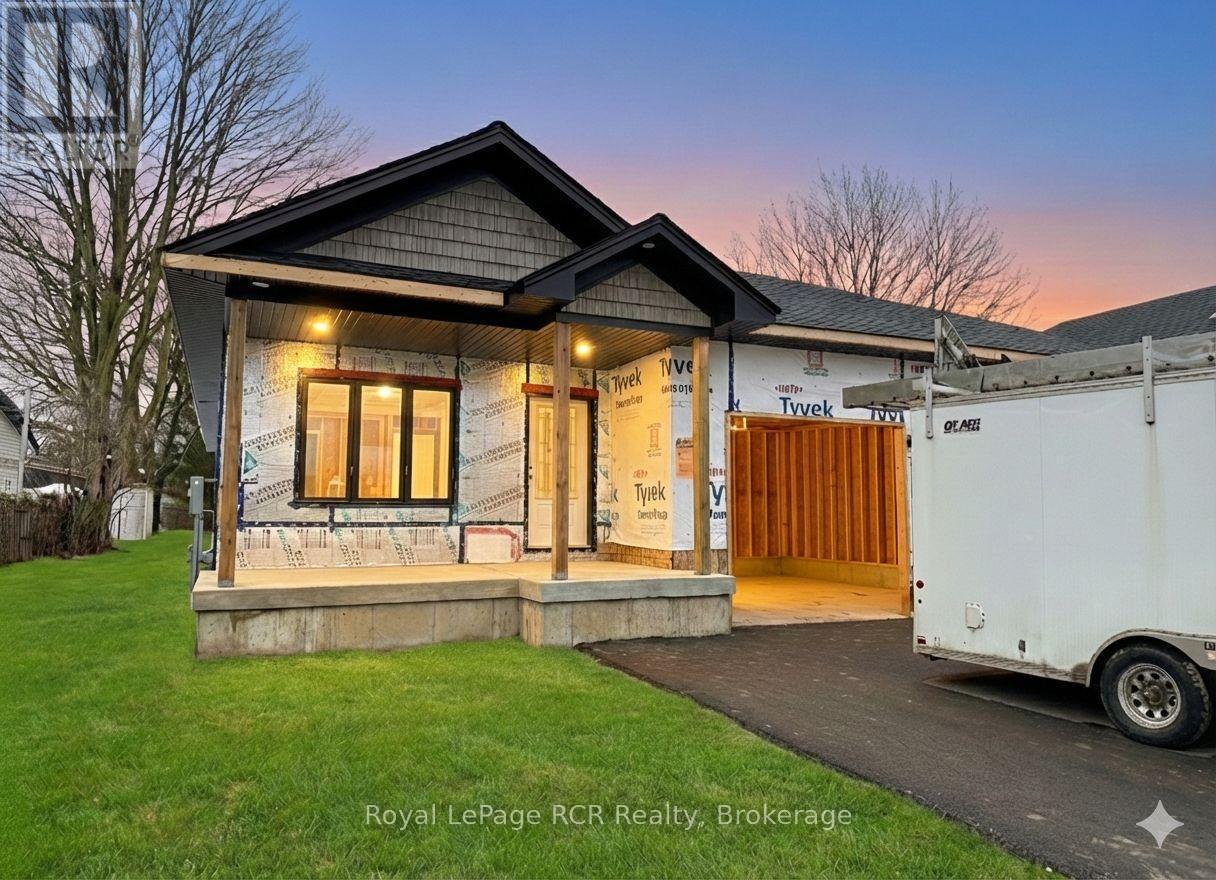 












86 GRIFFITH STREET

,
Brockton,




Ontario
N0G2V0

