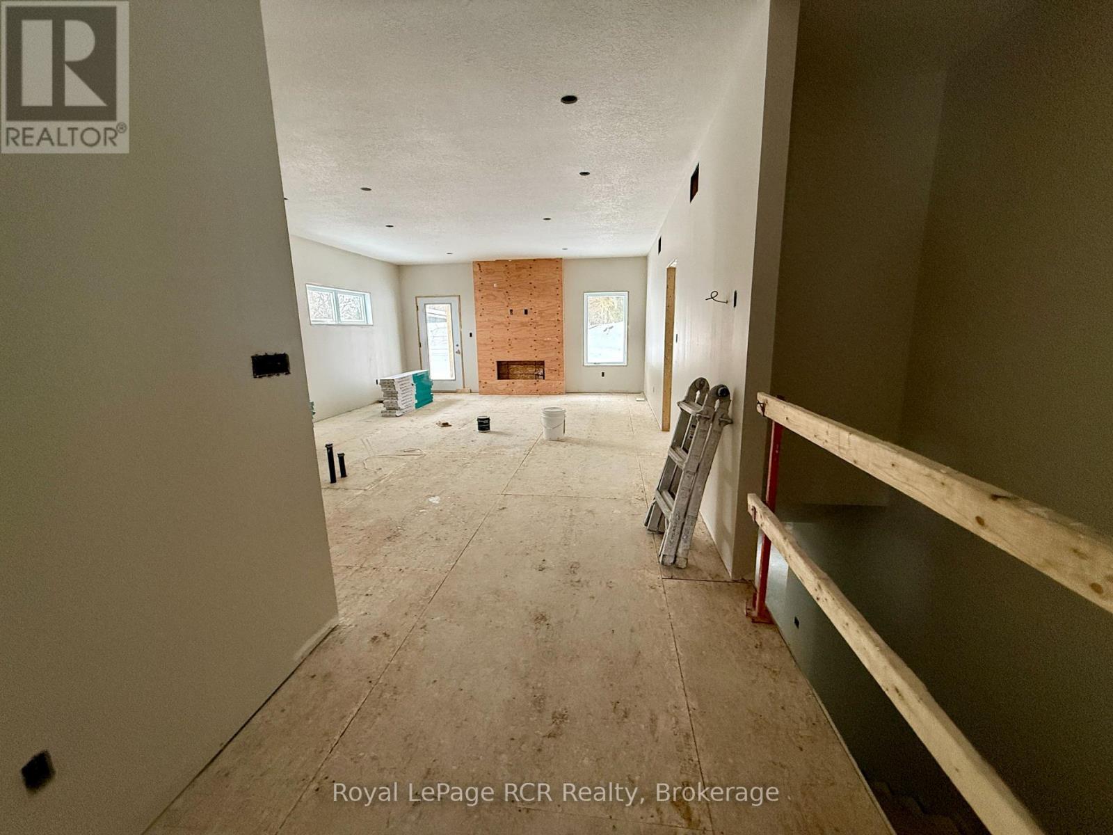 












86 GRIFFITH STREET

,
Brockton,




Ontario
N0G2V0

