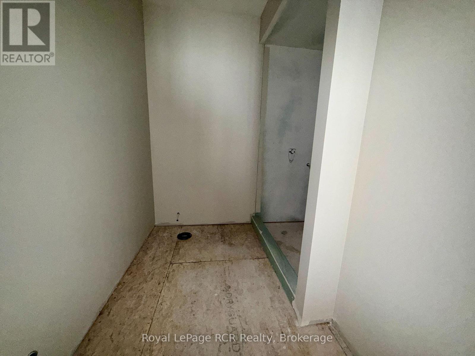 












86 GRIFFITH STREET

,
Brockton,




Ontario
N0G2V0

