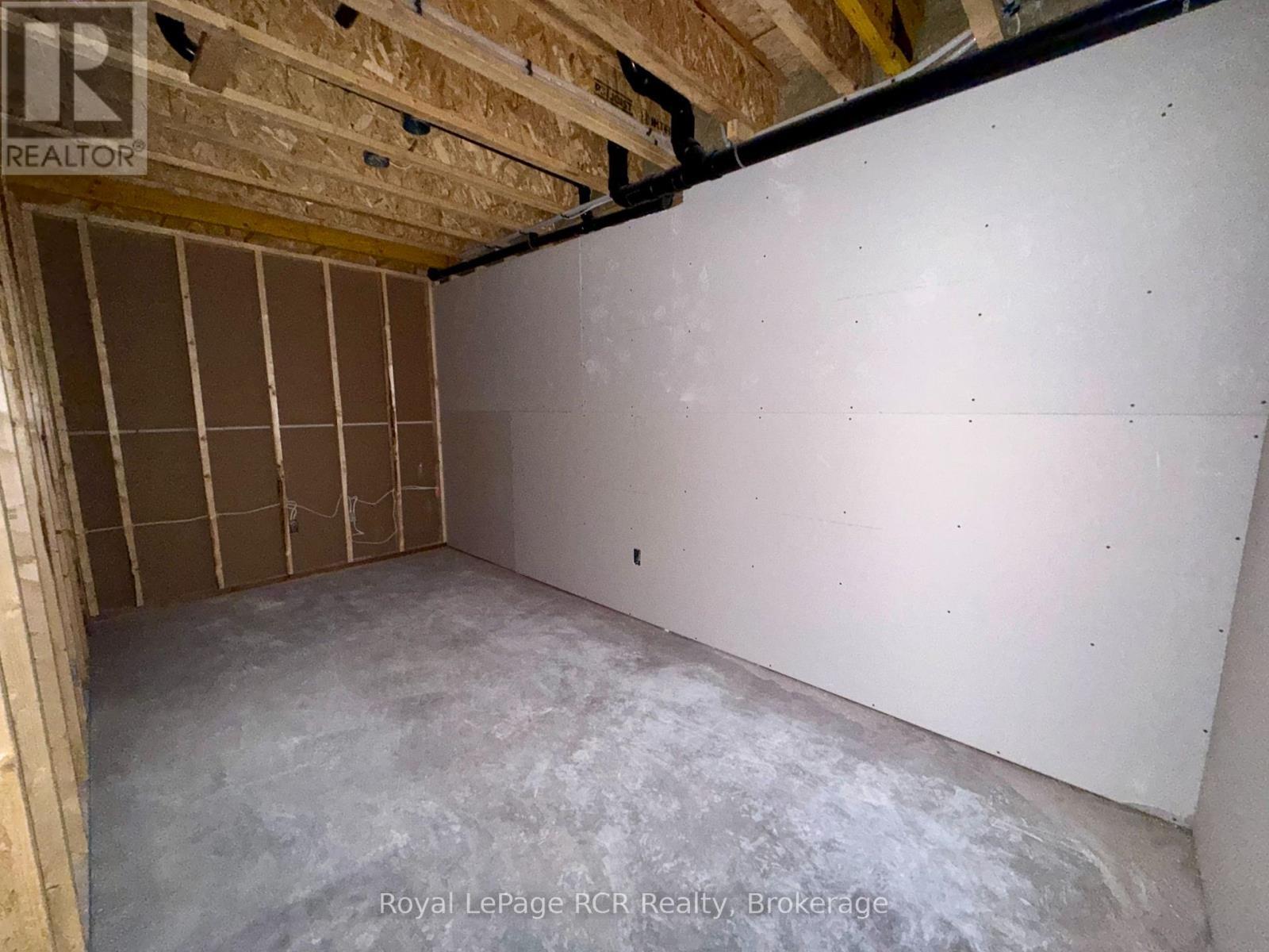 












86 GRIFFITH STREET

,
Brockton,




Ontario
N0G2V0

