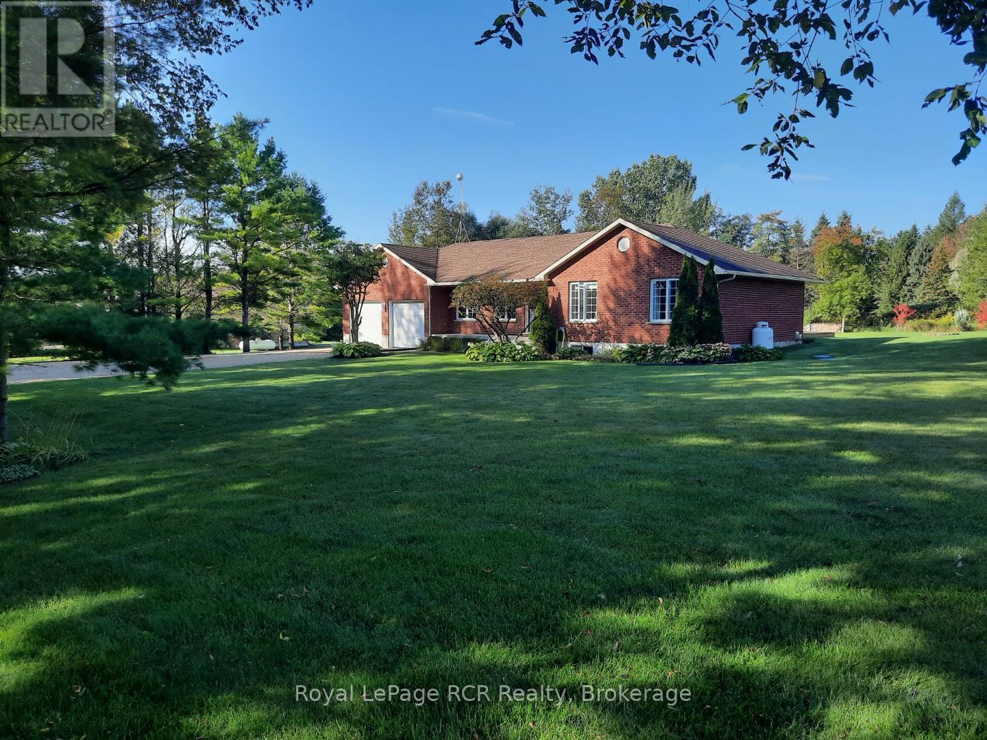 












9632 CONCESSION RD 4 N

,
Wellington North,




Ontario
N0G2L0

