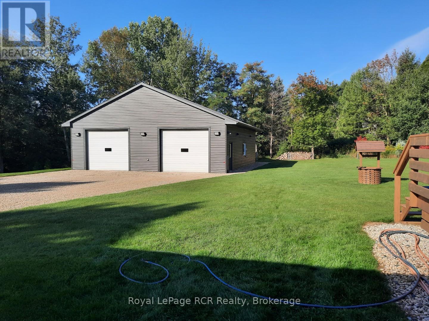 












9632 CONCESSION RD 4 N

,
Wellington North,




Ontario
N0G2L0

