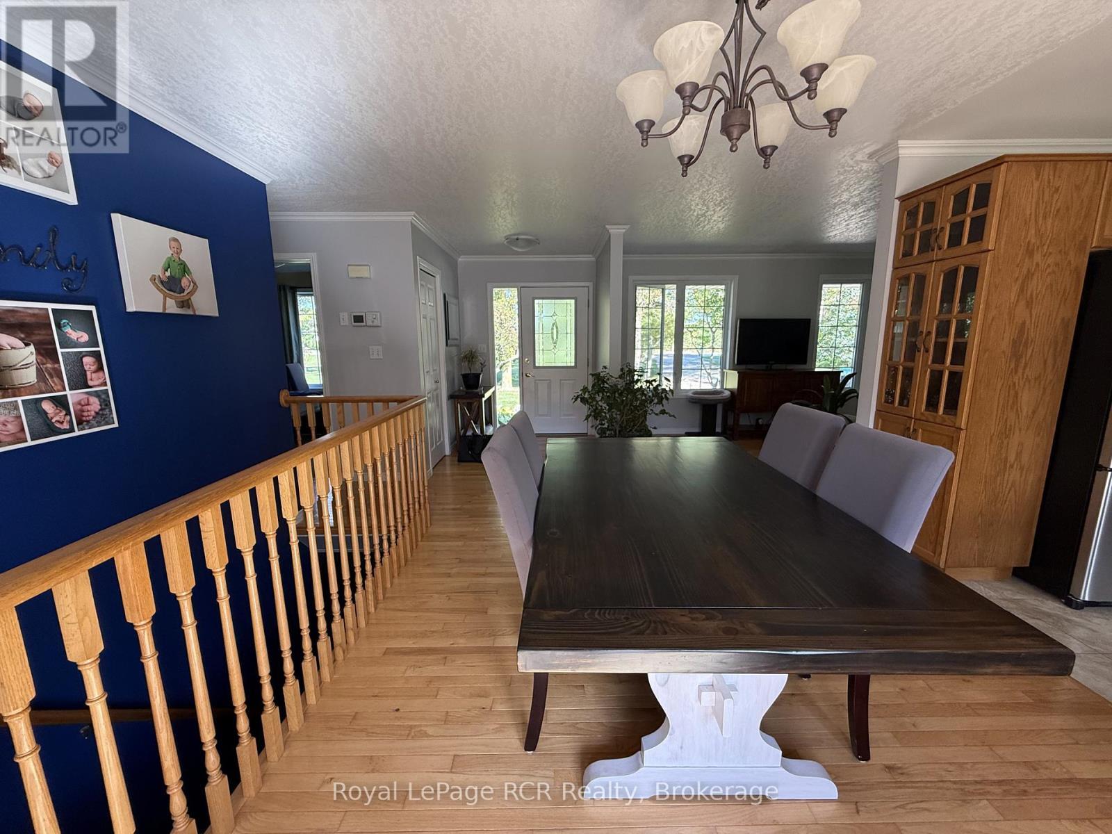 












9632 CONCESSION RD 4 N

,
Wellington North,




Ontario
N0G2L0

