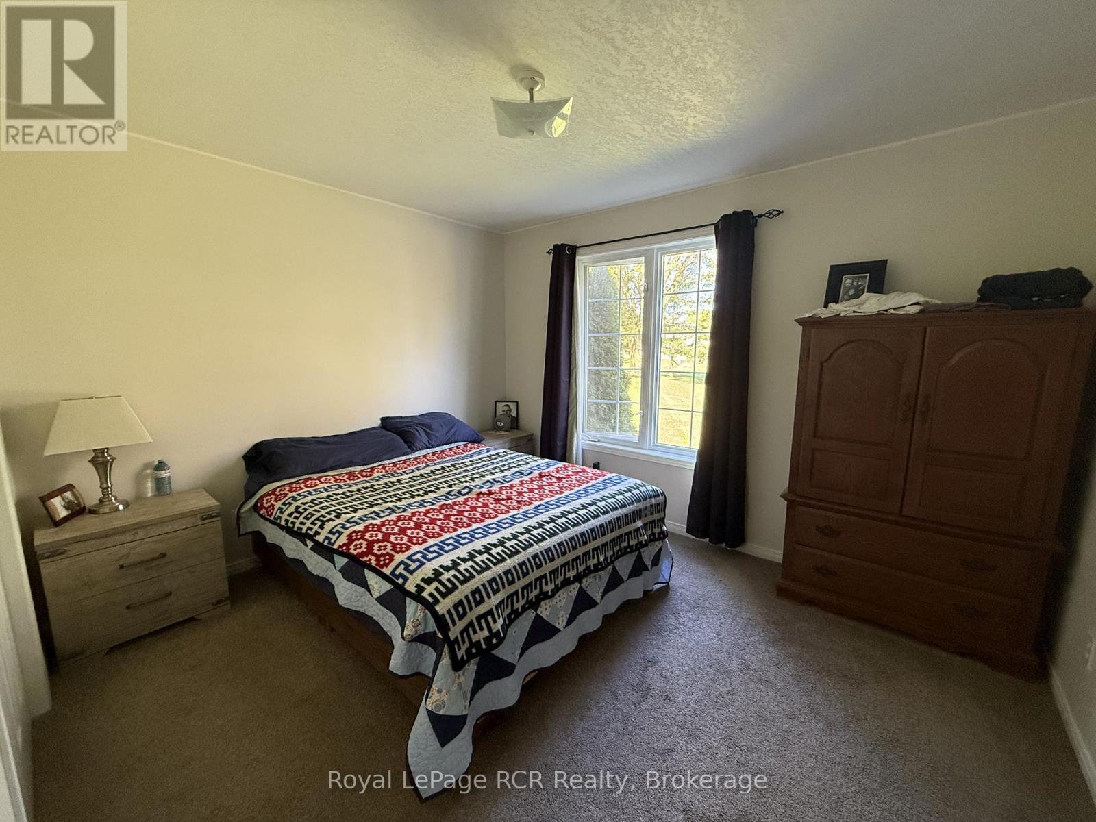 












9632 CONCESSION RD 4 N

,
Wellington North,




Ontario
N0G2L0

