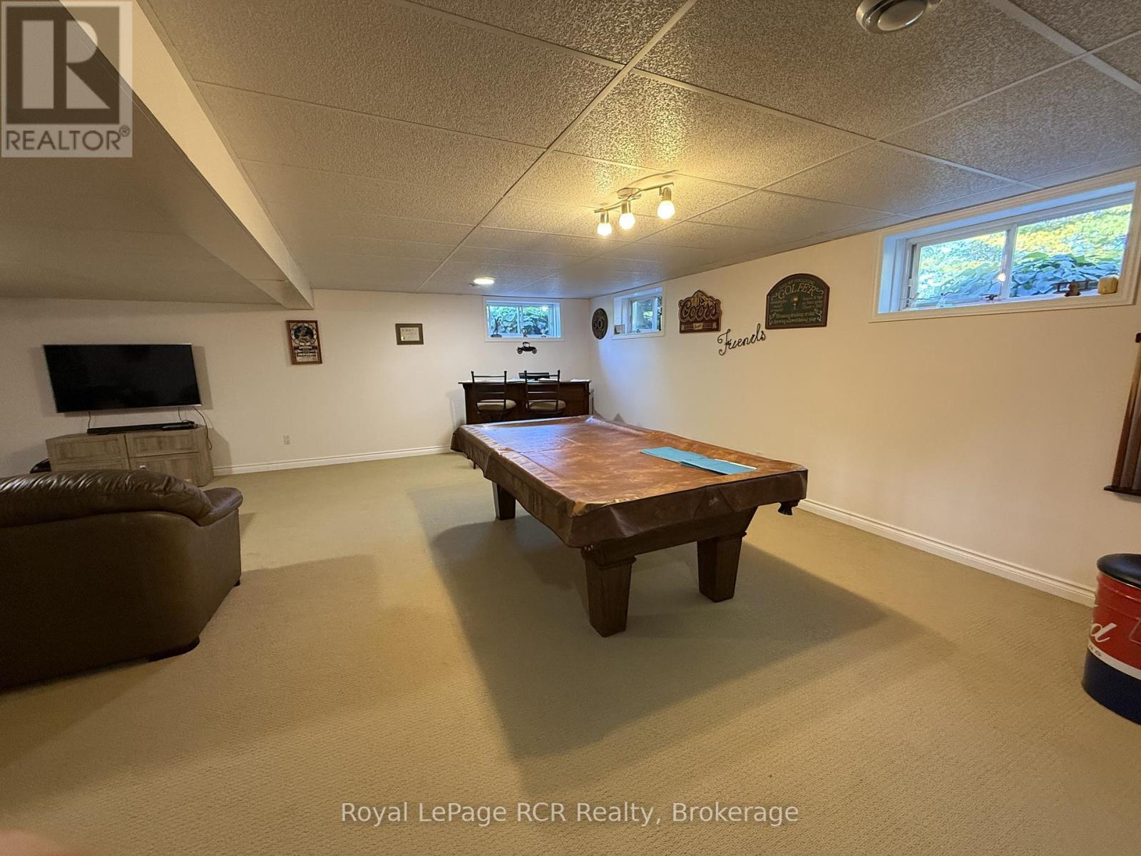 












9632 CONCESSION RD 4 N

,
Wellington North,




Ontario
N0G2L0

