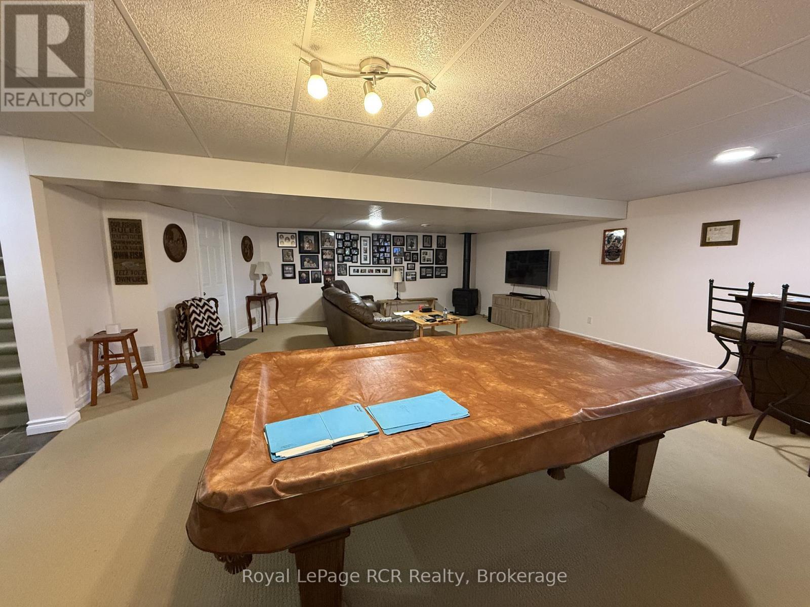 












9632 CONCESSION RD 4 N

,
Wellington North,




Ontario
N0G2L0

