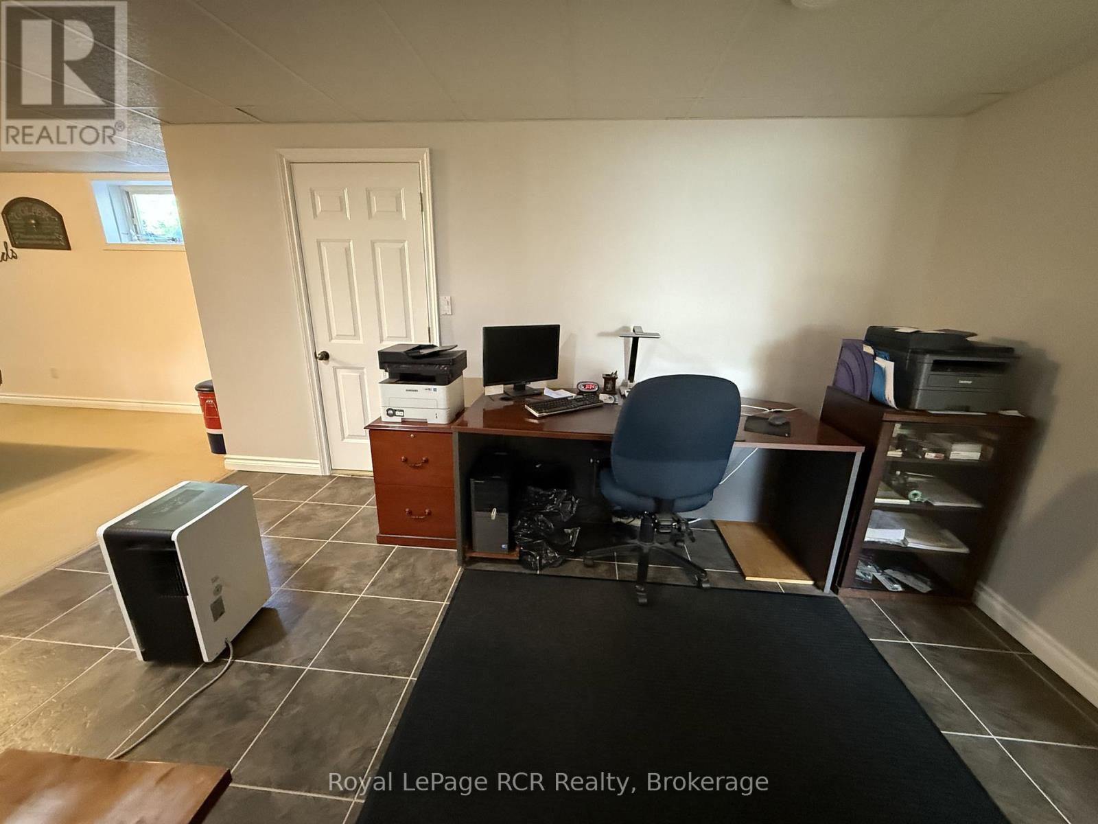 












9632 CONCESSION RD 4 N

,
Wellington North,




Ontario
N0G2L0

