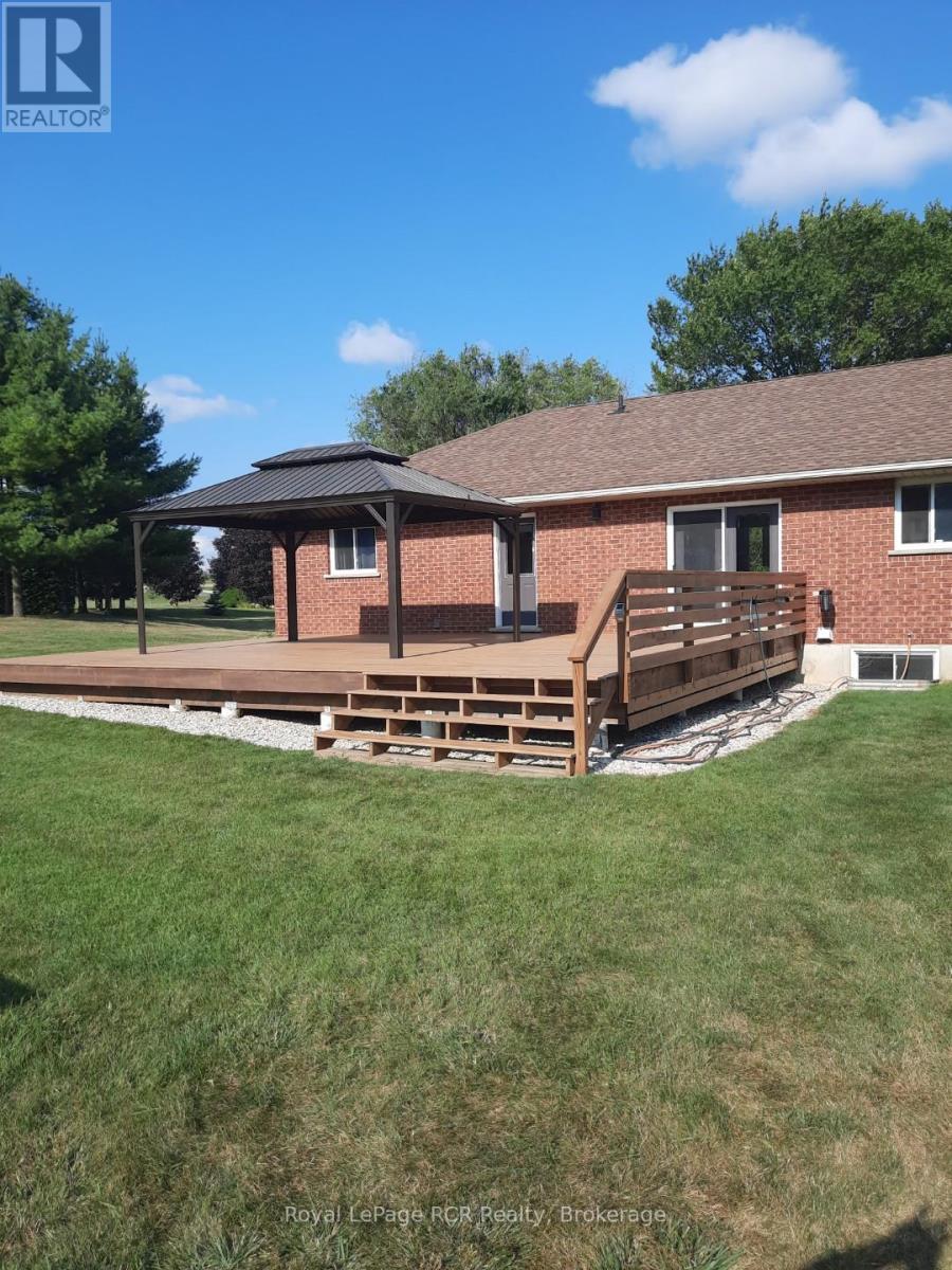 












9632 CONCESSION RD 4 N

,
Wellington North,




Ontario
N0G2L0

