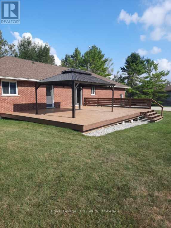 












9632 CONCESSION RD 4 N

,
Wellington North,




Ontario
N0G2L0

