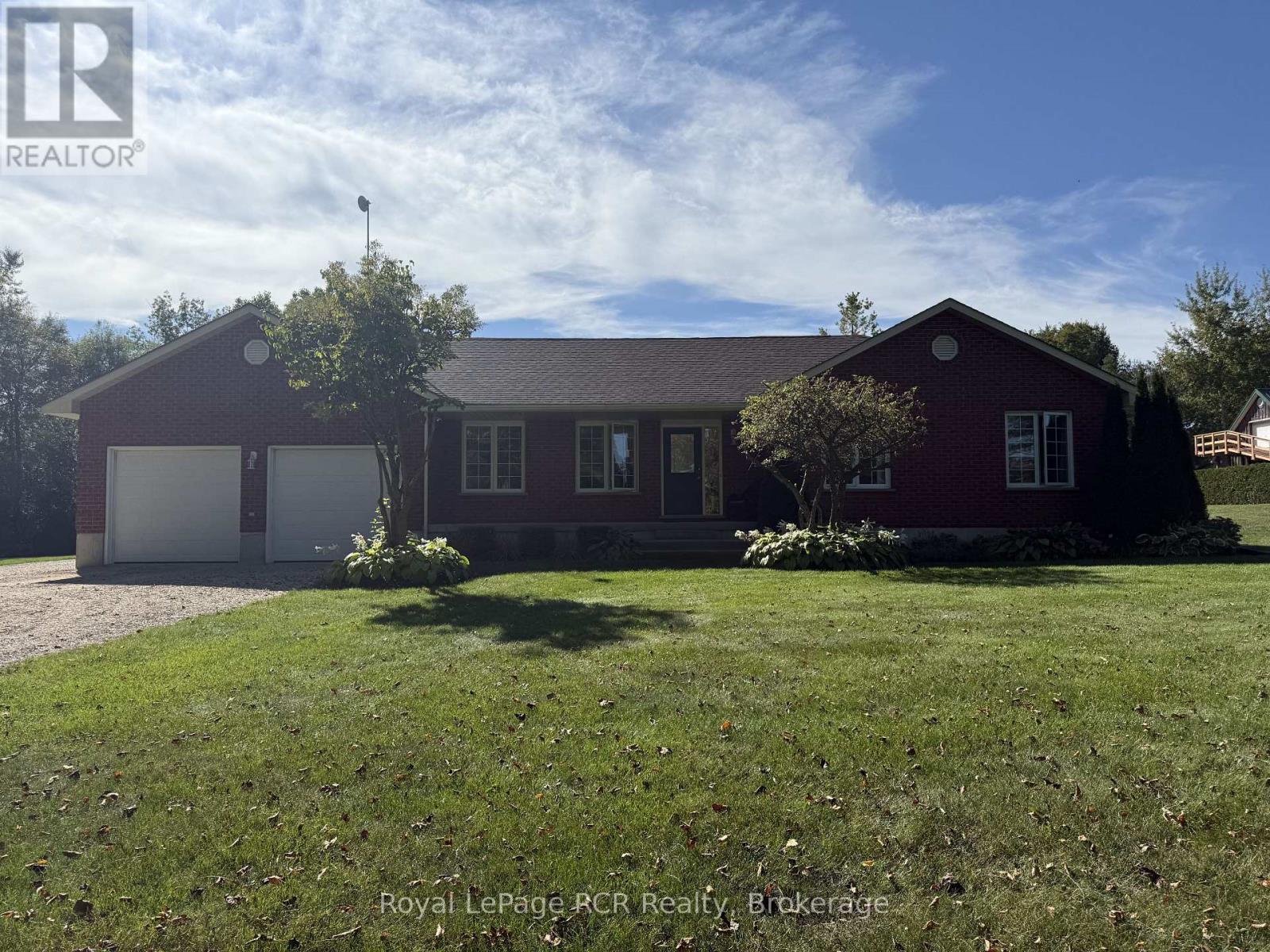 












9632 CONCESSION RD 4 N

,
Wellington North,




Ontario
N0G2L0

