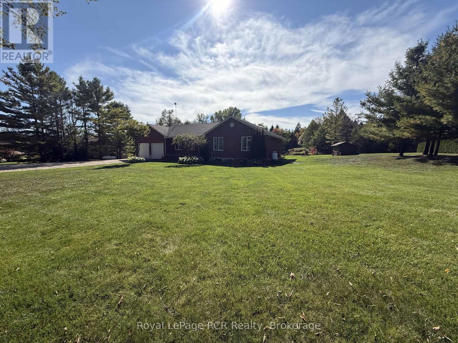 












9632 CONCESSION RD 4 N

,
Wellington North,




Ontario
N0G2L0

