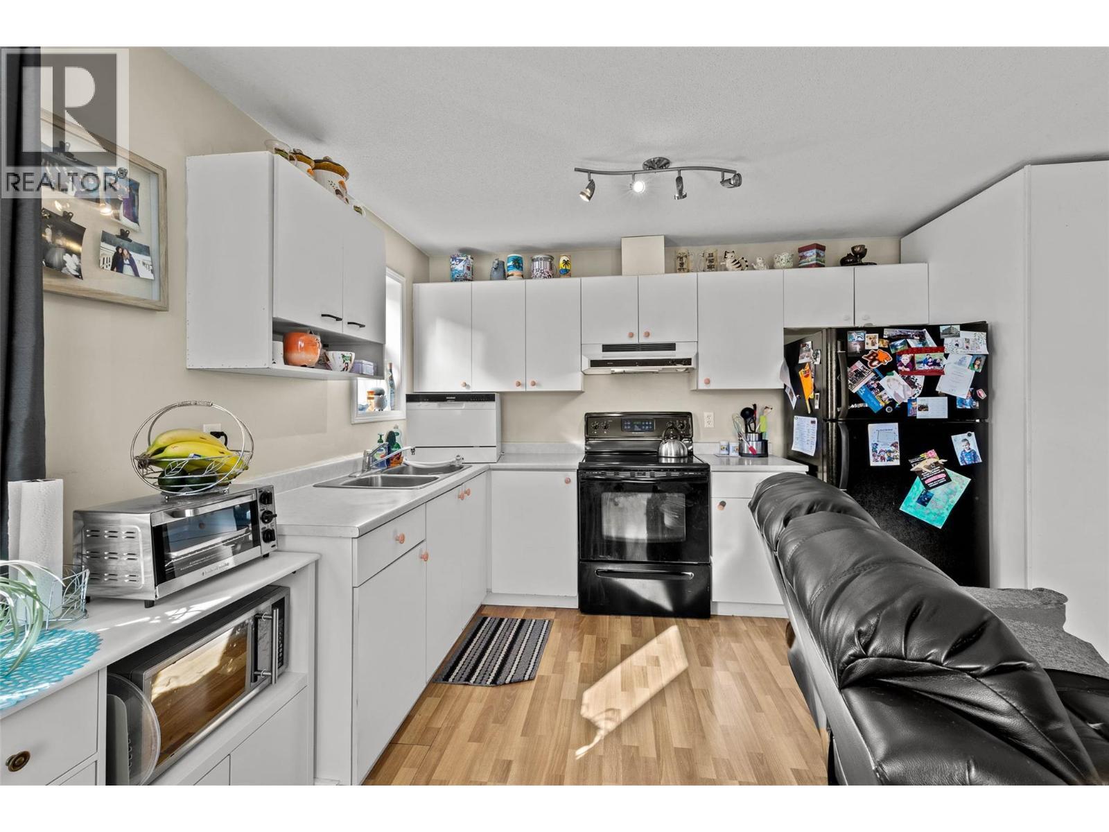 












1690 Bann Street

,
Merritt,




British Columbia
V1K1E9

