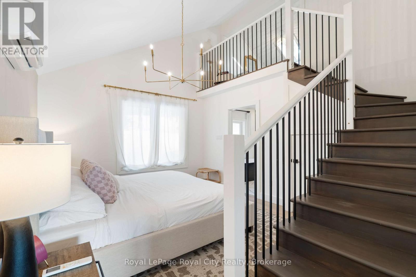 












194 WILES LANE

,
Grey Highlands,




Ontario
N0C1E0

