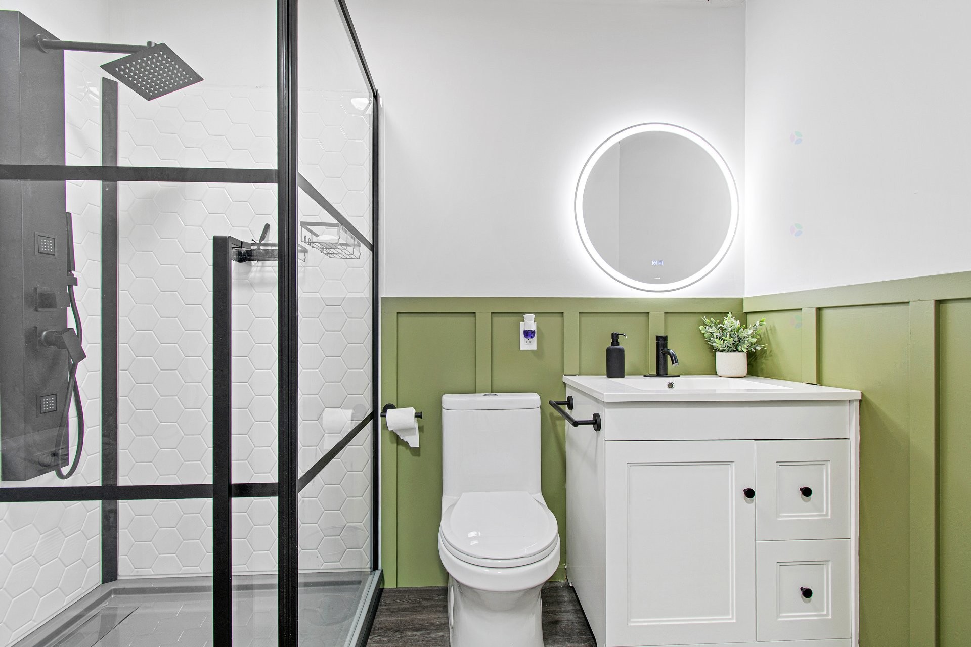 









18


Rue Lavigne

,
Brownsburg-Chatham,




QC
J8G1N5

