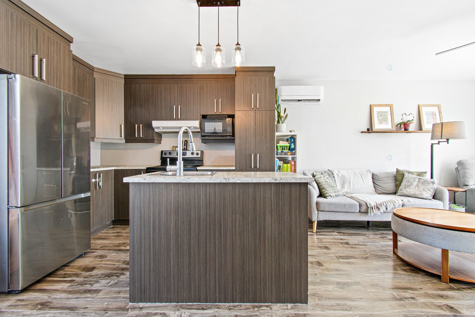 









18


Rue Lavigne

,
Brownsburg-Chatham,




QC
J8G1N5

