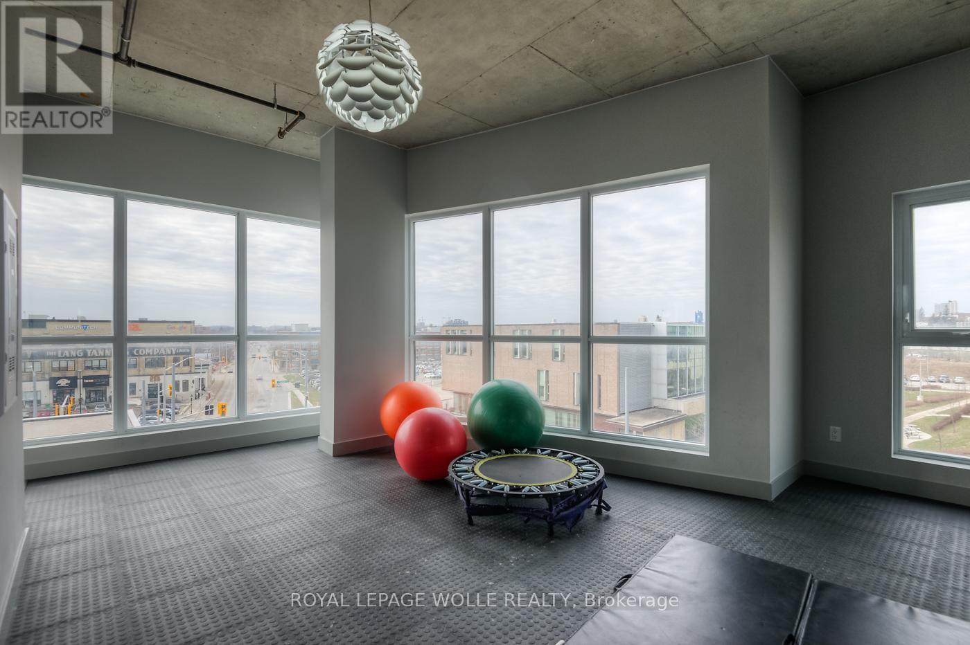 












1310 - 1 VICTORIA STREET

,
Kitchener,




Ontario
N2G0B5

